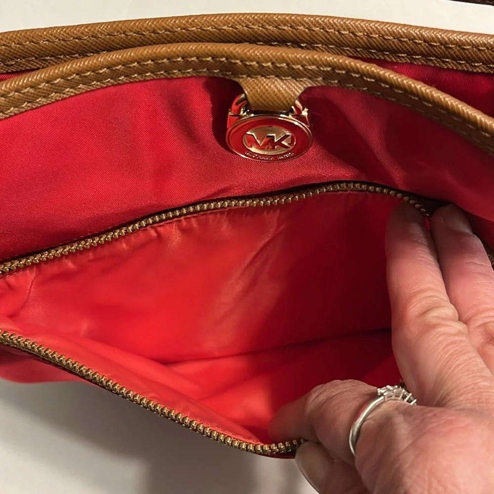 Michael Kors Kempton MK Nylon Messenger Crossbody Bag in Coral Reef
